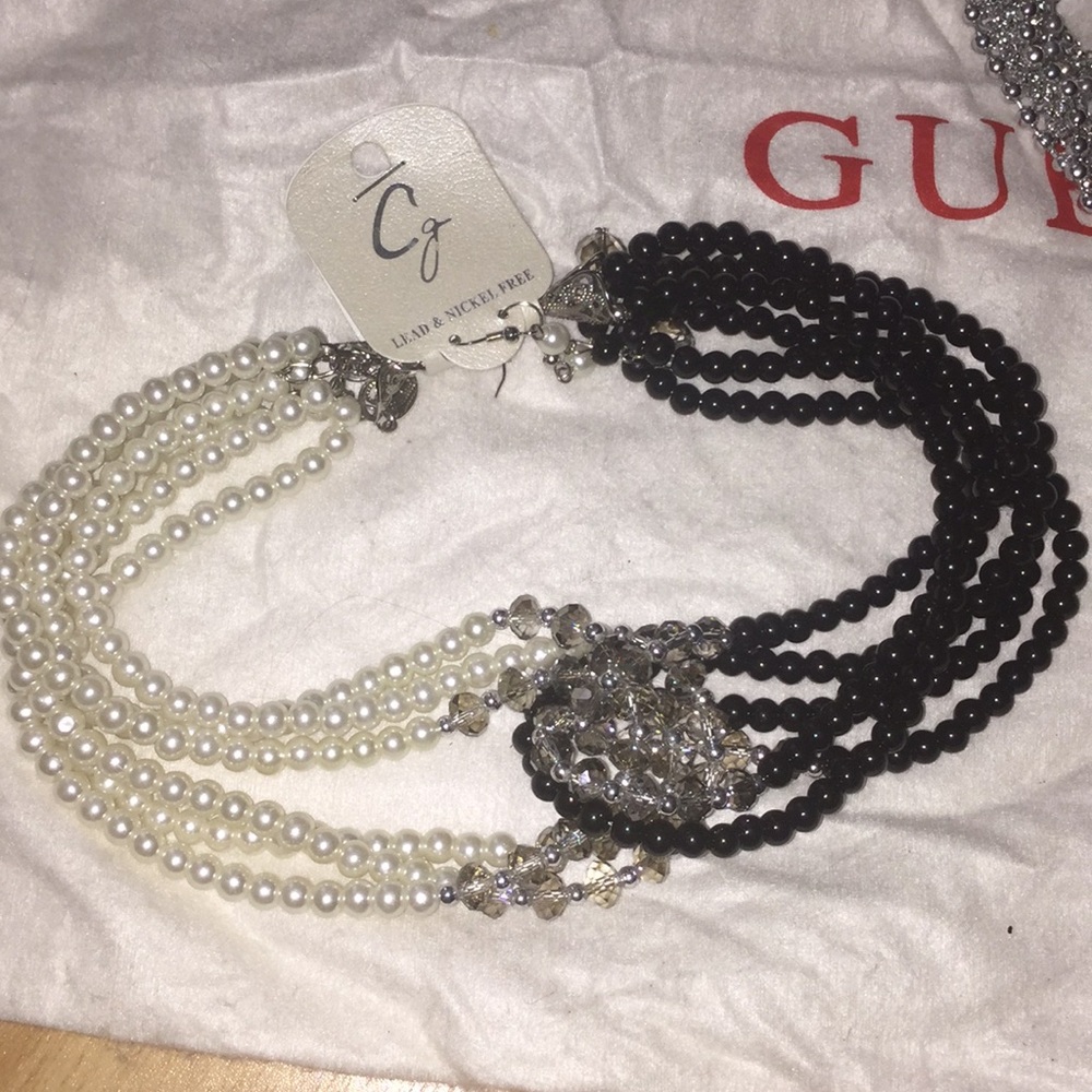 NEW! Necklace & Earring Set with Free gift! 🎁